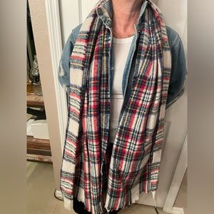 Plaid scarf. NWT.